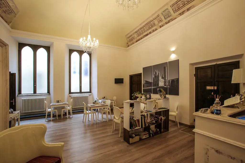 Palazzo Del Magnifico B&B 3*, Siena