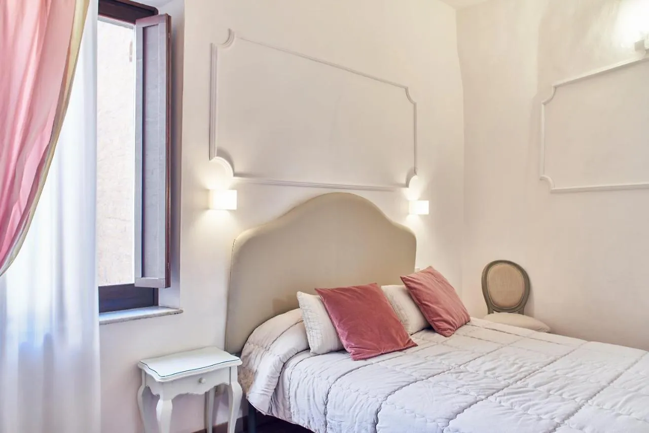 *** Bed & Breakfast Palazzo Del Magnifico B&B Siena Italien